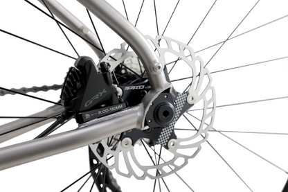 RINOS Titaninen Gravelpyörä Atlas 1 Shimano GRX400