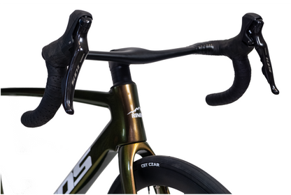 RINOS Carbon maantiepyörä 700C Shimano 105 R7000 22 vaihdetta Odin3.0