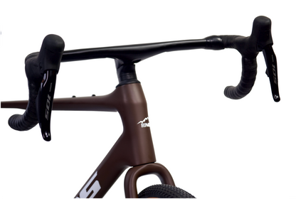 RINOS Hiilikuitu Gravelpyörä Sandman8.0 Shimano 105 Di2 Kahvi