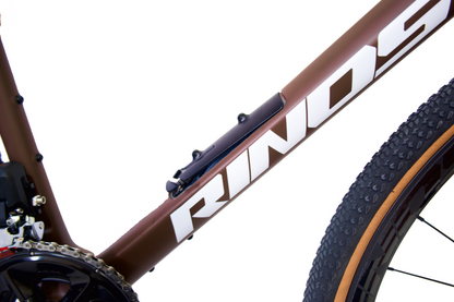 RINOS Hiilikuitu Gravelpyörä Sandman8.0 Shimano 105 Di2 Kahvi