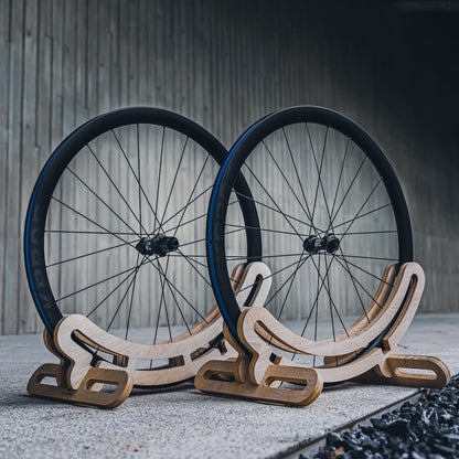 700C hiilikuitukiekkosetti 38 mm levyjarrulla, läpiakselilla, maantiepyörään ROCKBROS